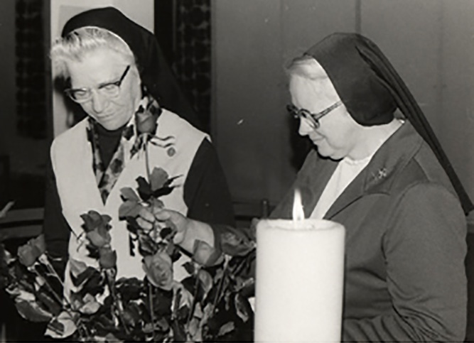 Mother Georgianne Segner, SSND (left) and Sister Mary Luke Baldwin, SSND (right)